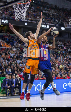 Madrid, Spanien. 14 Feb, 2019. Adam Hanga während FC Barcelona Lassa Sieg über Valencia Warenkorb Club (86 - 79) im Copa del Rey 2019 Spiel (Viertelfinale) feierte in Madrid (Spanien) an Wizink Center. 14. Februar 2019. Credit: Juan Carlos García Mate/Pacific Press/Alamy leben Nachrichten Stockfoto
