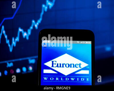 Euronet Worldwide Firmenlogo auf dem Smartphone angezeigt Stockfoto