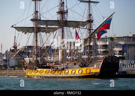 Die fregatte Shtandart (Russisch: Штандартъ) war das erste Schiff der Baltischen Flotte Russlands. Ihr keel wurde am 24. April festgelegt, 1703 an der Olonetsky Werft Stockfoto