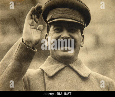 Generalsekretär der Kommunistischen Partei der Russischen Zentralkomitees Josef Stalin auf Lenins Mausoleum Tribune. Foto Stockfoto