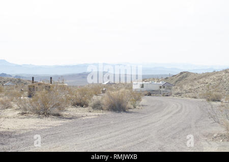 Campingplätze an der Eule Canyon Campground durch das Büro des Land-Managements BLM Betrieben in der Mojave Wüste in der Nähe von Rainbow Basin und Barstow CA Stockfoto