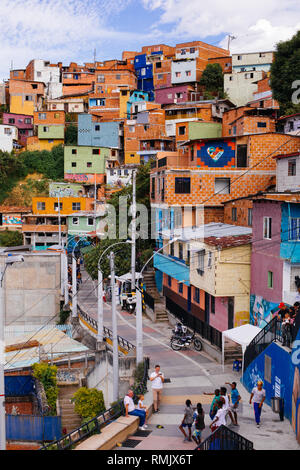 Hang informellen Gehäuse, Comuna 13, in Medellin, Kolumbien Stockfoto