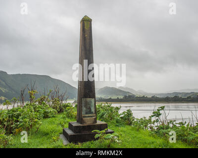 Memorial Obelisk zum Gedenken an Te Aupouri Iwi, auf der Website von Makora PA, Pawarenga, Whangape, Neuseeland. Stockfoto