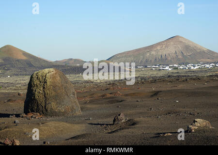 Vulkanische Décors, Montana Colorada, Parque de los Volcanes, Lanzarote, Kanarische Inseln, Spanien Stockfoto