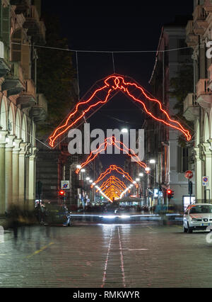 Turin, Italien - 17. November 2009: "Luci d'Artista" (Artist) ist eine öffentliche Kunst Ausstellung in Turin jedes Jahr von November bis Jan Stockfoto