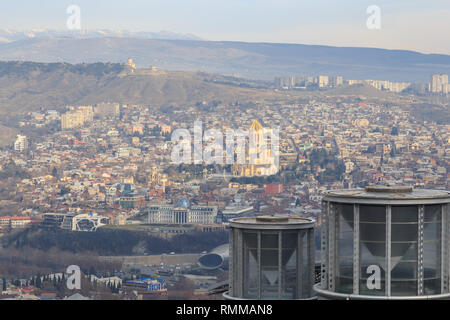 Blick auf Tbilisi City, Altstadt und moderner Architektur. Tiflis, der Hauptstadt Georgiens. Stockfoto