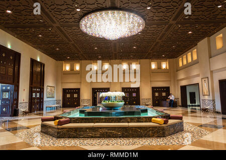 Doha, Katar - 5. November 2016. Die Lobby des Grand Hyatt Hotel in Doha. Stockfoto