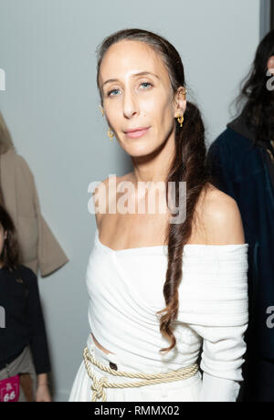 New York, NY-Febbruary 13, 2019: Designer Mara Hoffman nimmt an Mode für Frieden Vortrag von Sadhguru Jaggi Vasudev in der Herbst-/Fashion Week Winter zu Frühling Studios Stockfoto