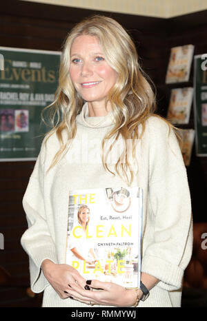 Gwyneth Paltrow zeichen Kopien ihres neuen Buches "Die sauberen Teller" mit: Gwyneth Paltrow, Wo: Los Angeles, Kalifornien, Vereinigte Staaten, wenn: 14 Jan 2019 Credit: FayesVision/WENN.com Stockfoto