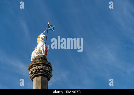 Einhorn auf Mercat Cross, Edinburgh Stockfoto