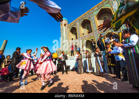 Usbekistan Samarcanda Registan Platz - Festival Stockfoto