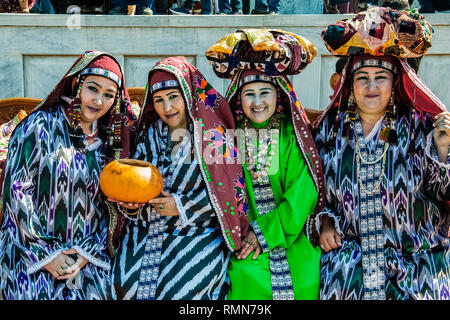 Usbekistan Samarcanda Registan Platz - Festival Stockfoto