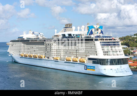 Royal Caribbean' Hymne von Kreuzfahrtschiff der Meere" am Terminal für Kreuzfahrtschiffe, Castries, St. Lucia, Kleine Antillen, Karibik Stockfoto