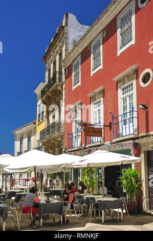 Strassencafé, RVA d. Francisco Gomes, Old Town, Faro, Region Distrikt Faro, Algarve, Portugal Stockfoto