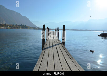 Hölzerne Seebrücke, den Genfer See Stockfoto