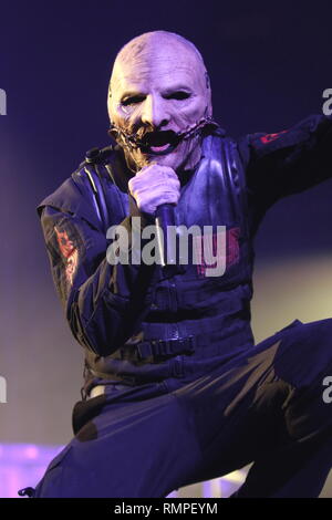 Sänger Corey Taylor ist dargestellt auf der Bühne während einer "live"-Konzert Auftritt mit Slipknot. Stockfoto