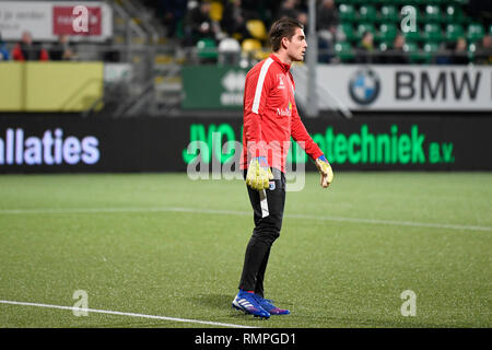 Den Haag, Niederlande. 15 Feb, 2019. DEN HAAG, Niederlande, 15-02-2019, Autos Jeans, Stadion, Fußball, Saison 2018/2019, niederländischen Eredivisie, PEC Zwolle Torwart Mickey van der Hart während des Spiels ADO Den Haag-PEC Zwolle. Credit: Pro Schüsse/Alamy leben Nachrichten Stockfoto