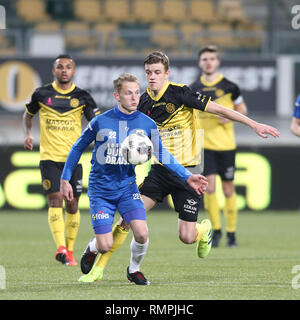 KERKRADE, Niederlande, 15-02-2019, Fußball, Niederländische Keuken Kampioen Divisie, Roda JC-SC Cambuur, Limburg Stadion, Saison 2018-2019, SC Cambuur player Andrejs Ciganiks und Roda JC Kerkrade player Niels Verburgh, währenddes Spiel Stockfoto