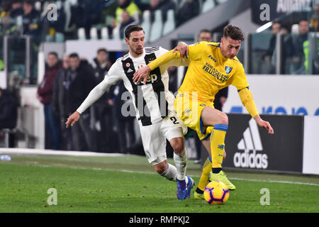 Turin, Italien. 15 Feb, 2019. Während der Serie ein Fußballspiel zwischen FC Juventus und Frosinone Calcio bei Allianz Stadion am 15 Februar, 2019 in Turin, Italien. Quelle: FABIO UDINE/Alamy leben Nachrichten Stockfoto