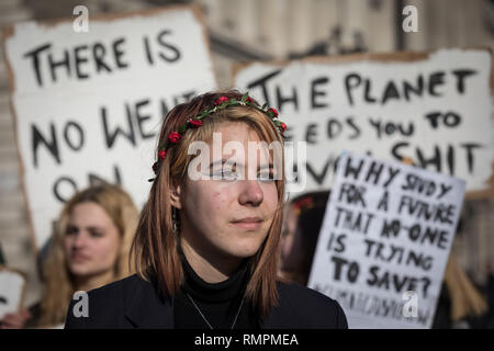 Jugend Streik 4 Klima. Tausende Schüler und Studenten gehen aus von den Lektionen, die in Westminster als Teil eines landesweiten Streik aus Protest gegen den Klimawandel Stockfoto