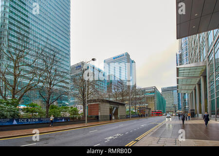 LONDON CANARY WHARF KANADA PLATZ EISBAHN UND CITIGROUP GEBÄUDE Stockfoto