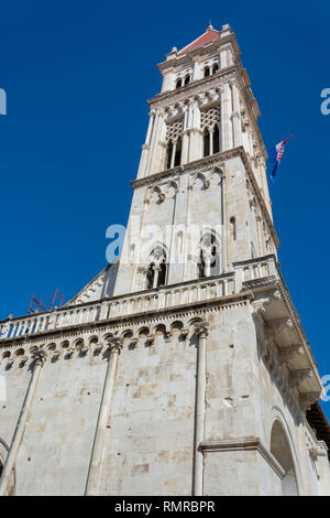 Turm der St. Laurentius Kirche in Trogir, Kroatien Stockfoto