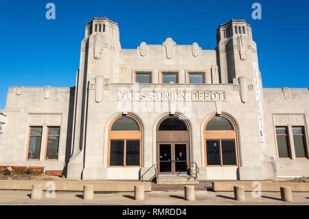 Tulsa, Oklahoma, Vereinigte Staaten von Amerika-Am 20. Januar 2017. Außenansicht der historischen Gebäude, Oklahoma Jazz Hall of Fame in Tulsa, OK. Stockfoto