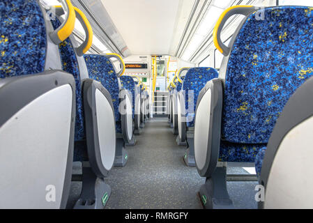 Leere Sitze auf einem Transport für NSW Zug in Sydney Stockfoto