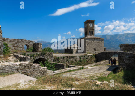 In debrecen's Castle ist eine Festung in Gjirokastra im Süden von Albanien. Das Schloss unter dem Schutz von UNESCO-Welterbe Stockfoto