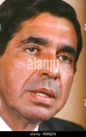 CARACAS, Venezuela - Februar 3, 1989: Oscar Arias, Präsident von Costa Rica, in der Pressekonferenz. Stockfoto