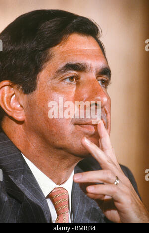 CARACAS, Venezuela - Februar 3, 1989: Oscar Arias, Präsident von Costa Rica, in der Pressekonferenz. Stockfoto