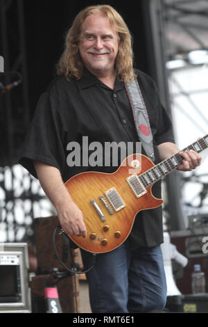 Gitarrist Warren Haynes ist dargestellt auf der Bühne während einer "live"-Konzert Auftritt mit den Allman Brothers Band. Stockfoto