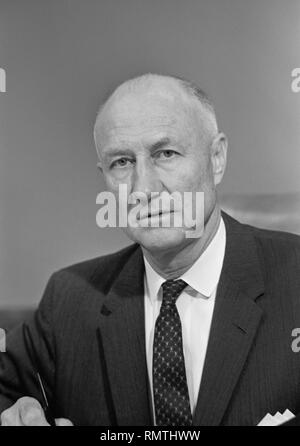 Senator Strom Thurmond aus South Carolina, Kopf und Schultern Porträt, von Warren K. Leffler, 1961 Stockfoto