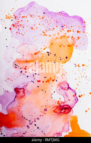 Aquarell Hintergrund der abstrakten Spots von Lila und orange Farben mit hellen Akzenten auf weißem Hintergrund. Stockfoto