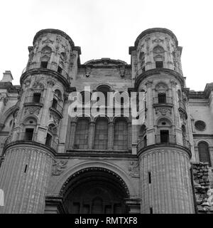 PUERTA DE LAS CADENAS SITUADA EN EL CRUCERO NORTE - LA PARTE BAJA REALIZADA EN EL SIGLO XVI Y LA PARTE SUPERIOR DEL SIGLO XVIII-B/N-Años 60. Lage: CATEDRAL DE LA ENCARNACION. Spanien. Stockfoto