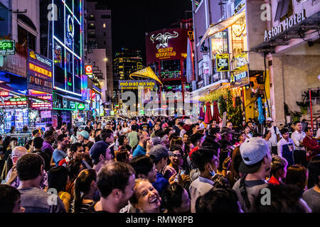 Pham Ngu Lao, Nachtleben oder Pho Tay, Ho Chi Minh City oder Saigon, Vietnam Stockfoto