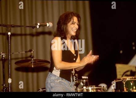 Sheila Bisherige am besten durch ihr name Sheila E. genannt, ist ein Musiker, vielleicht am besten bekannt für ihre Arbeit mit Prinz und Ringo Starr, wird während einer Percussion demonstration Klinik dargestellt. Stockfoto