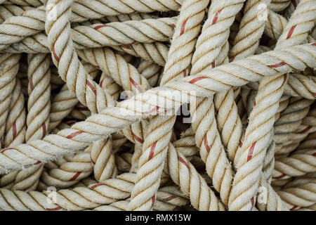 Hintergrund der rauhen Seil zum ziehen große Boote. Stockfoto