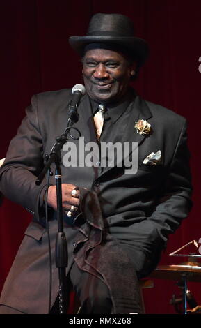 Blues Sänger Mud Morganfield, Sohn von Muddy Waters, dargestellt auf der Bühne während einer "live"-Konzert aussehen. Stockfoto
