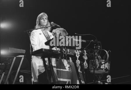 Musiker Linda McCartney wird gezeigt auf der Bühne während einer "live"-Konzert Auftritt mit dem Paul McCartney Band. Stockfoto