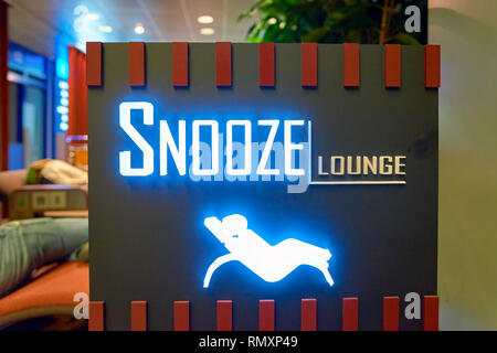 Singapur - ca. August 2016: im Inneren des Changi Flughafen. Changi Airport ist der primäre zivilen Airport für Singapur. Stockfoto