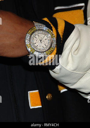 Chingy Ankunft auf der BIG MOMMA HAUS 2 Premiere auf der Chinese Theatre in Los Angeles. 25. Januar 2006. Chingy084. JPGChingy 084 Veranstaltung in Hollywood Leben - Kalifornien, Red Carpet Event, Vertikal, USA, Filmindustrie, Prominente, Fotografie, Bestof, Kunst, Kultur und Unterhaltung, Topix prominente Mode, Besten, Hollywood Leben, Event in Hollywood Leben - Kalifornien, Roter Teppich und backstage, Film Stars, TV Stars, Musik, Promis, Topix, aus dem Jahr 2000-2009 Anfrage tsuni@Gamma-USA.com, Kredit Tsuni/USA, Objekt Verschleiß auf dem roten Teppich, eine Person, ein Ereignis in Hollywood Stockfoto