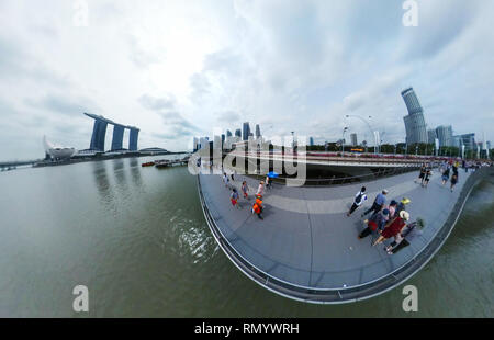 Full Circle Panorama: ArtScience Museum, Marina Bay Sands, Singapur. Stockfoto