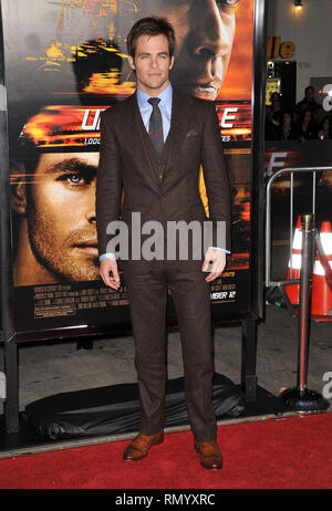 Chris Pine - Unstoppable Premiere auf dem Westwood Village Theater in Los Angeles. Chris Pine 18 Red Carpet Event, Vertikal, USA, Filmindustrie, Prominente, Fotografie, Bestof, Kunst, Kultur und Unterhaltung, Topix Prominente Fashion/Vertikal, Besten, Event in Hollywood Leben - Kalifornien, Roter Teppich und backstage, USA, Film, Stars, Film Stars, TV Stars, Musik, Promis, Fotografie, Bestof, Kunst, Kultur und Unterhaltung, Topix, vertikal, eine Person aus dem Jahr 2010, Anfrage tsuni@Gamma-USA.com Mode - Volle Länge Stockfoto