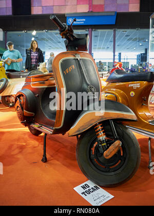 Vespa Primavera. Retro Málaga 2019. Spanien. Stockfoto