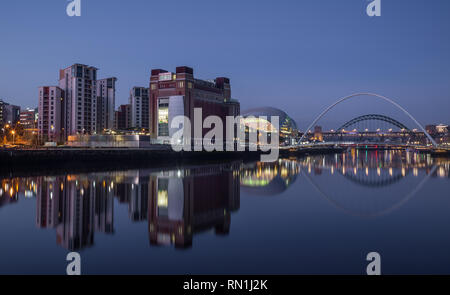 Gateshead und Newcastle Quayside, England, UK. Stockfoto