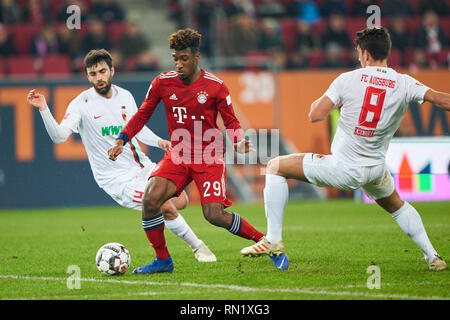 Kingsley COMAN, FCB 29 konkurrieren um die Kugel, Bekämpfung, Duell, Kopfzeile, Action, Kampf gegen Jan MORAVEK, FCA 14 Rani KHEDIRA, FCA 8 FC Augsburg - FC BAYERN MÜNCHEN 2-3 - DFL-Bestimmungen verbieten die Verwendung von Fotografien als BILDSEQUENZEN und/oder quasi-VIDEO - 1. Deutschen Fußball-Bundesliga, Augsburg, 15. Februar 2019 Saison 2018/2019, Spieltag 23, FCB, München, Bayern © Peter Schatz/Alamy leben Nachrichten Stockfoto