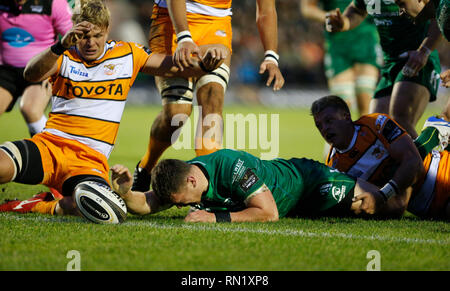 Sportplatz Galway, Galway, Irland. 16 Feb, 2019. Guinness Pro 14 Rugby, Connacht versus Geparden; Tom Farrell auf Connacht versuchen in der 25. Minute Credit: Aktion plus Sport/Alamy leben Nachrichten Stockfoto