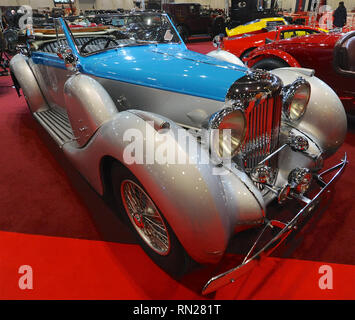 London, Großbritannien. 16. Februar 2019. Ein 1939 Lagonda V12 Drophead Coupé auf Anzeige an der London Classic Car Show, die auf ExCel London, Vereinigtes Königreich. Quelle: Michael Preston/Alamy leben Nachrichten Stockfoto