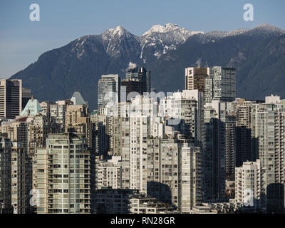 Vancouver, British Columbia, Kanada. 6 Feb, 2019. Von einem hohen Winkel anzeigen ofVancouver Downtown Skyline entlang am Nordufer des False Creek, Vancouver, B.C. am Mittwoch, 6. Februar 2019. Credit: bayne Stanley/ZUMA Draht/Alamy leben Nachrichten Stockfoto